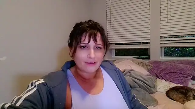 maddiliz online show from 02/03/26, 03:59