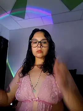 Snapshot of Miss_kittyX chatting on 07/16/26, 11:55 Miss kittyX online show from 07/16/26, 11:55