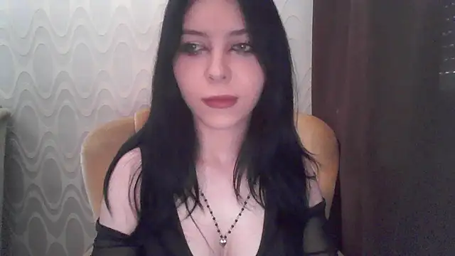 Snapshot of RileyTight chatting on 06/24/26, 08:35 RileyTight online show from 06/24/26, 08:35