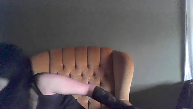 Snapshot of RileyTight chatting on 07/20/26, 10:07 RileyTight online show from 07/20/26, 10:07