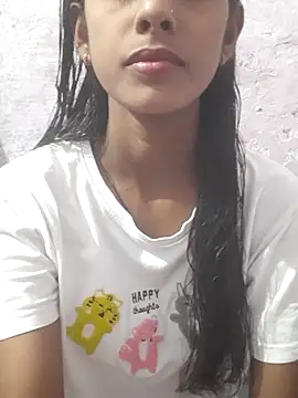 Snapshot of Saloni-Tyagi chatting on 06/19/26, 05:17 Saloni-Tyagi online show from 06/19/26, 05:17