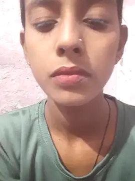 Snapshot of Saloni-Tyagi chatting on 06/21/26, 12:41 Saloni-Tyagi online show from 06/21/26, 12:41