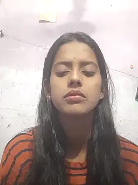 Snapshot of Saloni-Tyagi chatting on 06/24/26, 02:21 Saloni-Tyagi online show from 06/24/26, 02:21