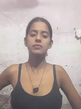 Snapshot of Saloni-Tyagi chatting on 06/25/26, 10:20 Saloni-Tyagi online show from 06/25/26, 10:20