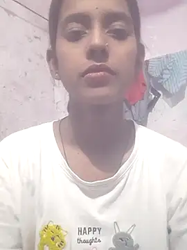 Snapshot of Saloni-Tyagi chatting on 07/07/26, 11:03 Saloni-Tyagi online show from 07/07/26, 11:03