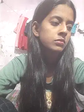 Snapshot of Saloni-Tyagi chatting on 07/14/26, 11:16 Saloni-Tyagi online show from 07/14/26, 11:16