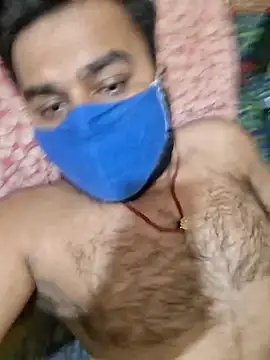Snapshot of Bigg__dicker chatting on 06/24/26, 02:43 Bigg dicker online show from 06/24/26, 02:43