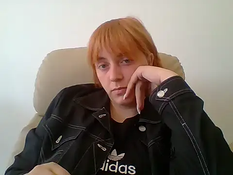 EmilyCharmant online show from 06/04/26, 08:09