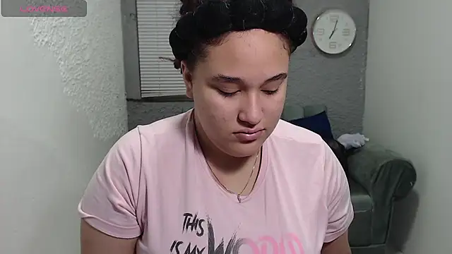 Snapshot of leilasosexy chatting on 06/19/26, 12:20 leilasosexy online show from 06/19/26, 12:20