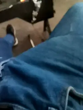 Snapshot of Singlemaleforcouples chatting on 12/08/24, 11:46 Singlemaleforcouples online show from 12/08/24, 11:46