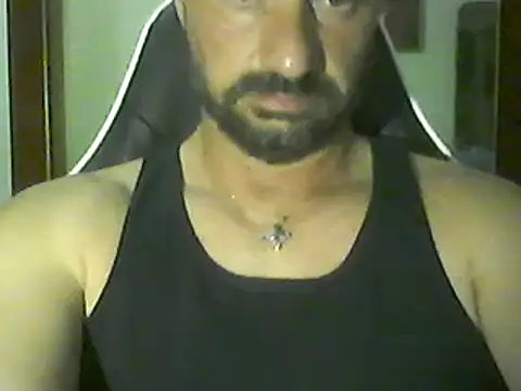 Snapshot of francesc80 chatting on 06/07/26, 12:15 francesc80 online show from 06/07/26, 12:15