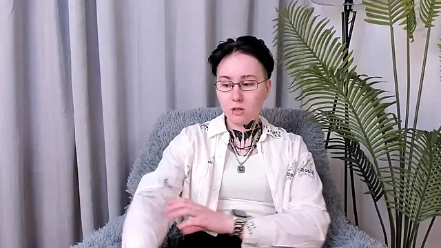 LeonOsbey online show from 06/03/26, 02:08