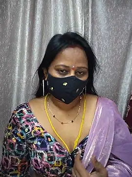 Snapshot of Nithya_ chatting on 07/12/26, 08:49 Nithya online show from 07/12/26, 08:49