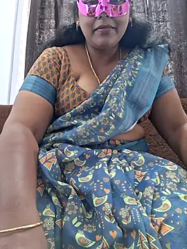 Snapshot of Hot_Sreeja_Tamil chatting on 07/27/26, 04:30 Hot Sreeja Tamil online show from 07/27/26, 04:30