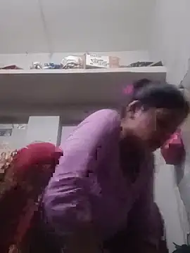Snapshot of Hot_bhabi0123 chatting on 06/26/26, 01:43 Hot bhabi0123 online show from 06/26/26, 01:43