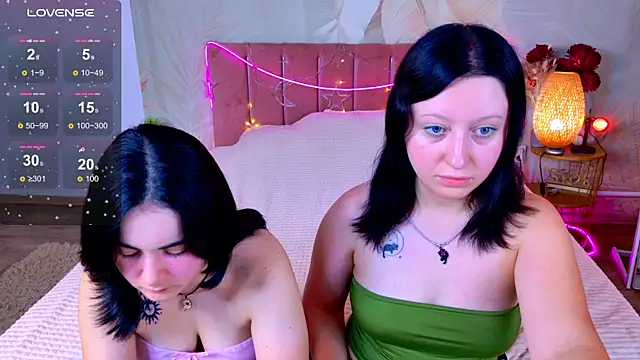 Snapshot of RuthHalll chatting on 07/08/26, 10:09 RuthHalll online show from 07/08/26, 10:09