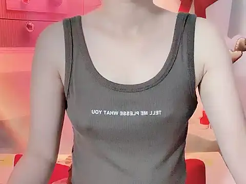 Snapshot of -Lylyn- chatting on 06/19/26, 12:15 -Lylyn- online show from 06/19/26, 12:15