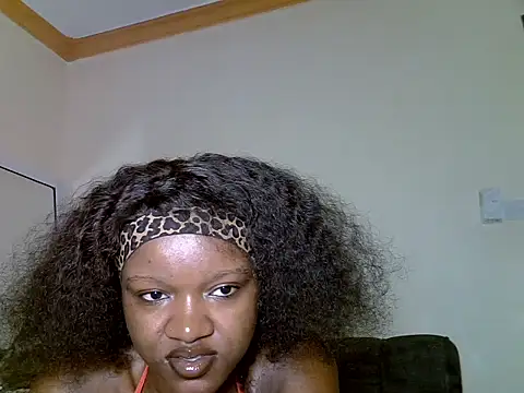 Snapshot of Urfavvduo chatting on 07/21/26, 12:24 Urfavvduo online show from 07/21/26, 12:24