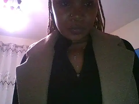 Snapshot of CreamyQueen254 chatting on 07/08/26, 04:33 CreamyQueen254 online show from 07/08/26, 04:33
