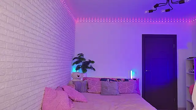 Snapshot of darinekoo chatting on 07/26/26, 05:15 darinekoo online show from 07/26/26, 05:15