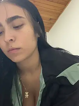 Snapshot of Sara_fernandez- chatting on 07/16/26, 02:34 Sara fernandez- online show from 07/16/26, 02:34