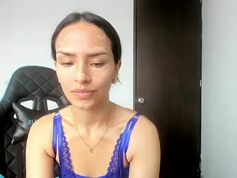 Snapshot of Megan_blue__ chatting on 07/10/26, 03:58 Megan blue online show from 07/10/26, 03:58