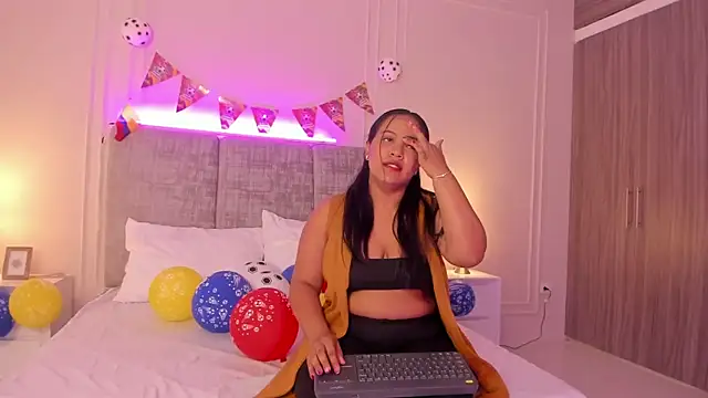 Emma-Velez online show from 06/20/26, 01:58