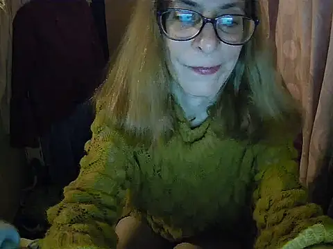 Snapshot of Aphrodity_Roxx chatting on 07/06/26, 10:56 Aphrodity Roxx online show from 07/06/26, 10:56