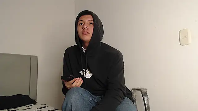 Owenn  blueee online show from 06/13/26, 07:06
