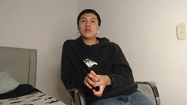 Owenn  blueee online show from 07/02/26, 03:34