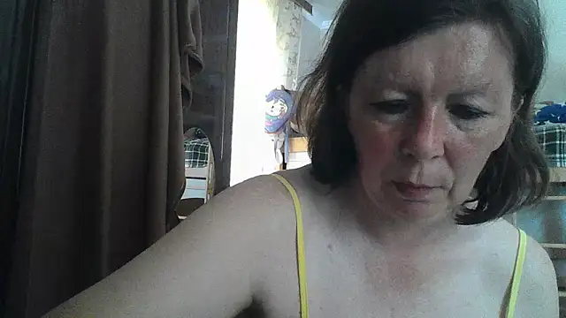 Snapshot of Schastlivaya43 chatting on 06/10/26, 08:57 Schastlivaya43 online show from 06/10/26, 08:57