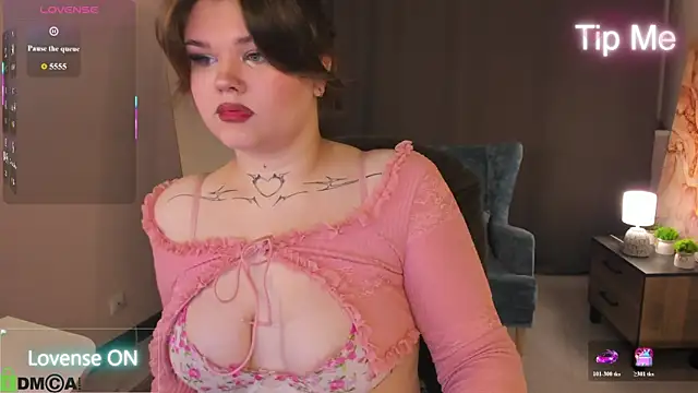 Snapshot of meow_weow chatting on 07/20/26, 12:18 meow weow online show from 07/20/26, 12:18