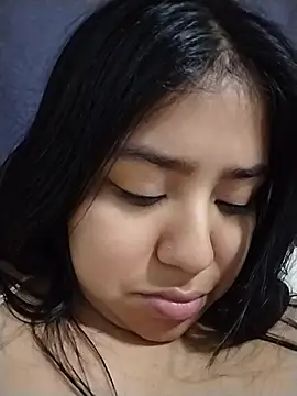 Snapshot of Amber_Herrera chatting on 06/18/26, 03:07 Amber Herrera online show from 06/18/26, 03:07