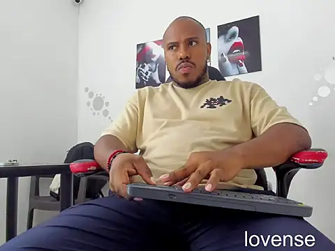 AlessandroHammed online show from 07/10/26, 02:41
