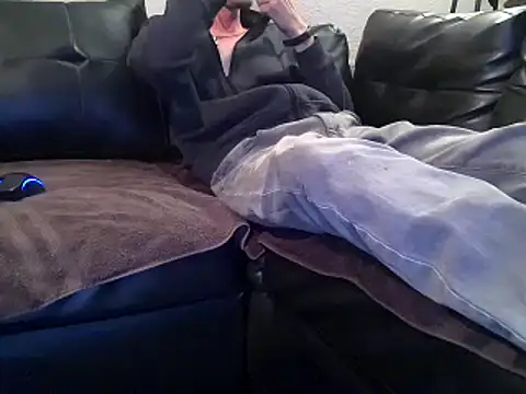 Snapshot of Mstrdstrctn7 chatting on 01/01/25, 12:43 Mstrdstrctn7 online show from 01/01/25, 12:43