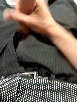 Snapshot of Mstrdstrctn7 chatting on 11/19/25, 11:49 Mstrdstrctn7 online show from 11/19/25, 11:49