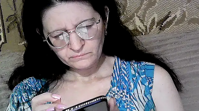 Snapshot of Dear_Annet chatting on 06/15/26, 10:12 Dear Annet online show from 06/15/26, 10:12