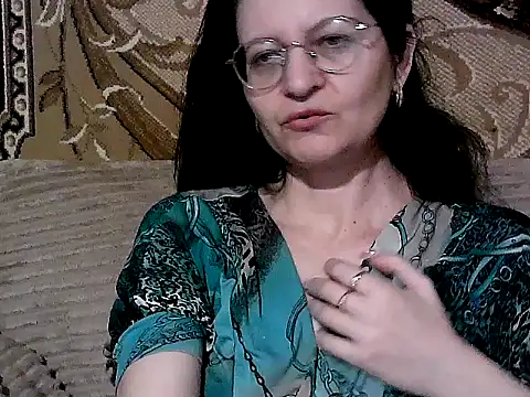 Snapshot of Dear_Annet chatting on 07/04/26, 03:18 Dear Annet online show from 07/04/26, 03:18