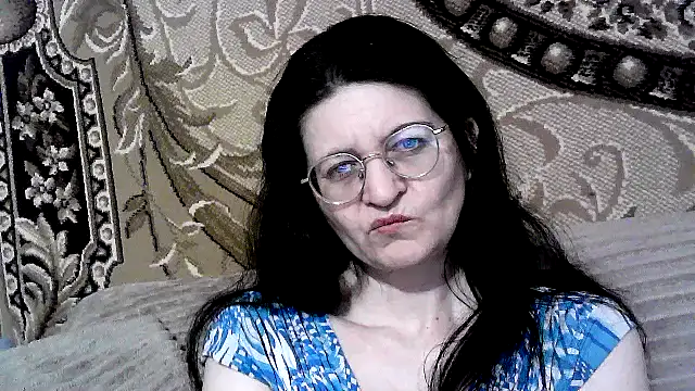 Snapshot of Dear_Annet chatting on 07/08/26, 08:13 Dear Annet online show from 07/08/26, 08:13