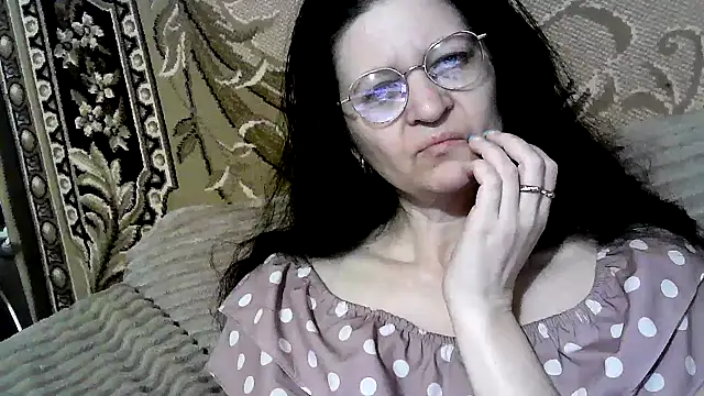 Snapshot of Dear_Annet chatting on 07/13/26, 10:12 Dear Annet online show from 07/13/26, 10:12