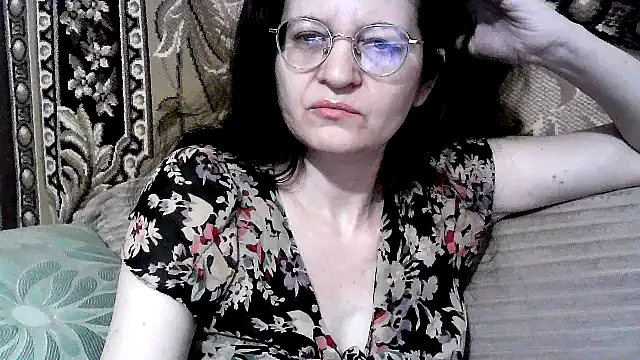 Snapshot of Dear_Annet chatting on 07/18/26, 08:34 Dear Annet online show from 07/18/26, 08:34