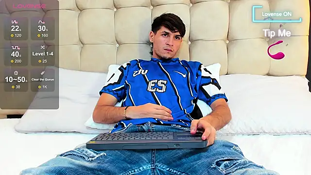 Zack23   online show from 06/25/26, 03:17