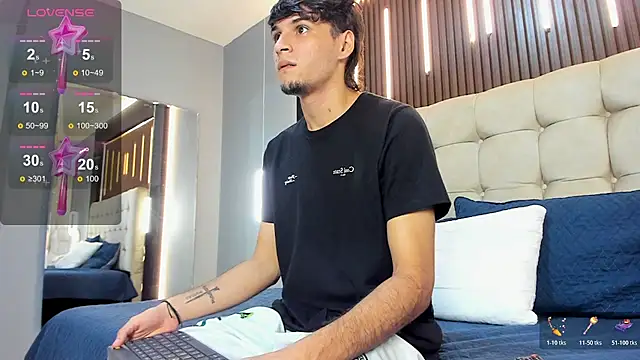 Zack23   online show from 07/01/26, 03:19