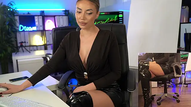 Snapshot of BabesGoWild chatting on 03/20/26, 05:56 BabesGoWild online show from 03/20/26, 05:56