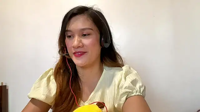 Snapshot of LoreenWasiuta chatting on 06/08/26, 05:19 LoreenWasiuta online show from 06/08/26, 05:19