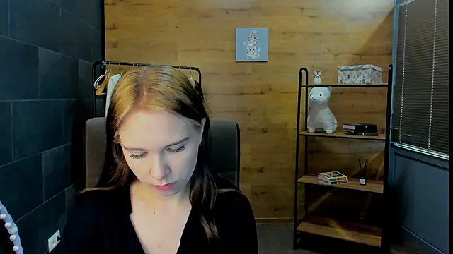 Snapshot of JessicaaSilva chatting on 06/17/26, 09:34 JessicaaSilva online show from 06/17/26, 09:34
