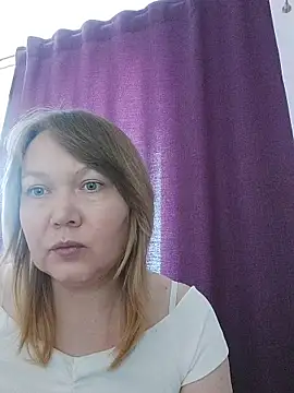 Snapshot of MarikaLane chatting on 06/06/26, 12:43 MarikaLane online show from 06/06/26, 12:43
