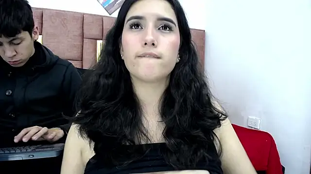 Snapshot of MIA_COINS chatting on 07/02/26, 03:23 MIA COINS online show from 07/02/26, 03:23