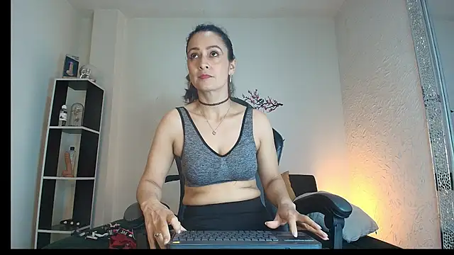 Snapshot of _Anais_Lanz chatting on 07/07/26, 06:47 Anais Lanz online show from 07/07/26, 06:47
