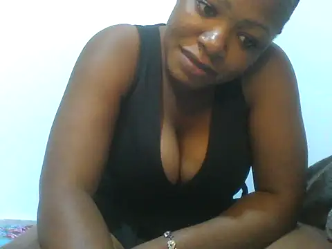 Snapshot of sweett_camillah chatting on 06/27/26, 10:04 sweett camillah online show from 06/27/26, 10:04
